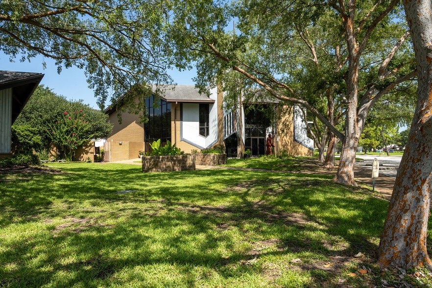 11011 Hall Rd, Houston, TX for sale - Building Photo - Image 2 of 25