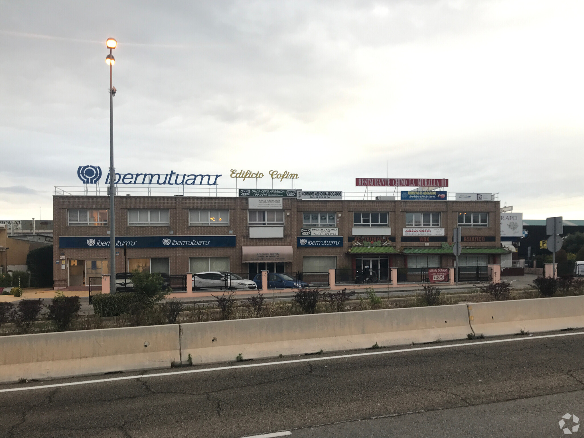 Retail in Arganda del Rey, Madrid for lease Primary Photo- Image 1 of 3