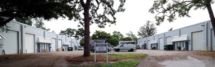 2696 NW 31st Ave, Lauderdale Lakes, FL for lease Building Photo- Image 1 of 2