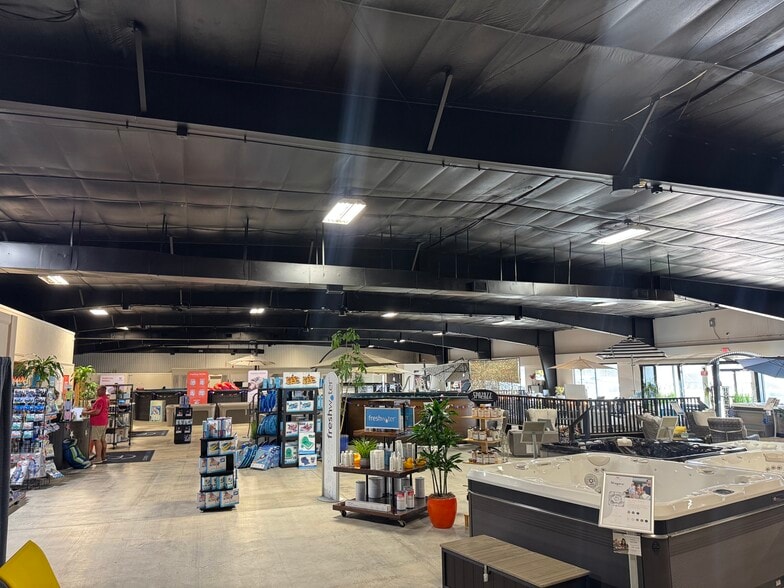 3001 N I-35 Service Rd, Moore, OK for sale - Interior Photo - Image 3 of 6