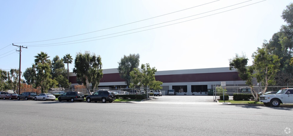 5950 Corvette St, Commerce, CA for lease - Building Photo - Image 2 of 6