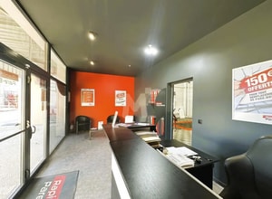 Flex in Les Ulis for lease Interior Photo- Image 2 of 3