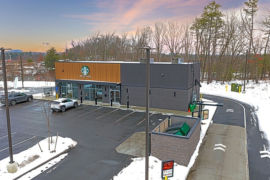 16 Jungle Rd, Leominster, MA for sale - Building Photo - Image 3 of 4