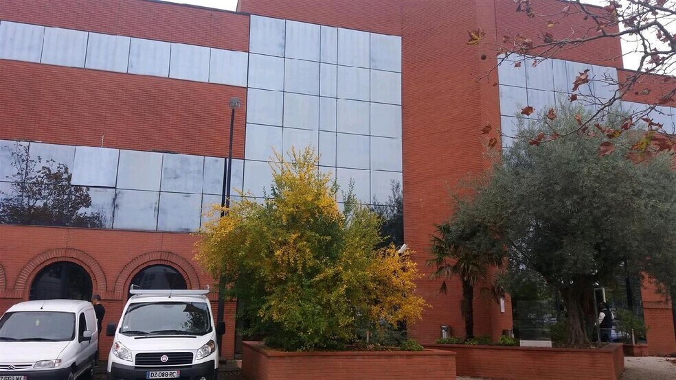 Bureau dans Colomiers à louer - Photo du bâtiment - Image 2 de 7