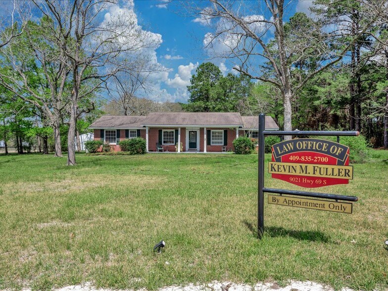 9021 S US Highway 69, Huntington, TX à vendre - Photo du bâtiment - Image 3 de 21
