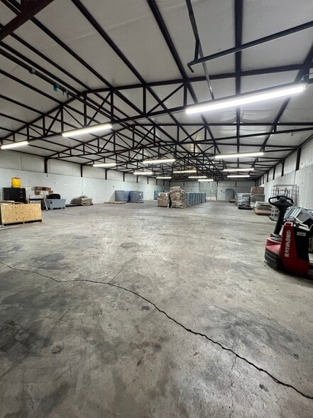 915 1st Ave NW, Ardmore, OK for lease - Building Photo - Image 3 of 21