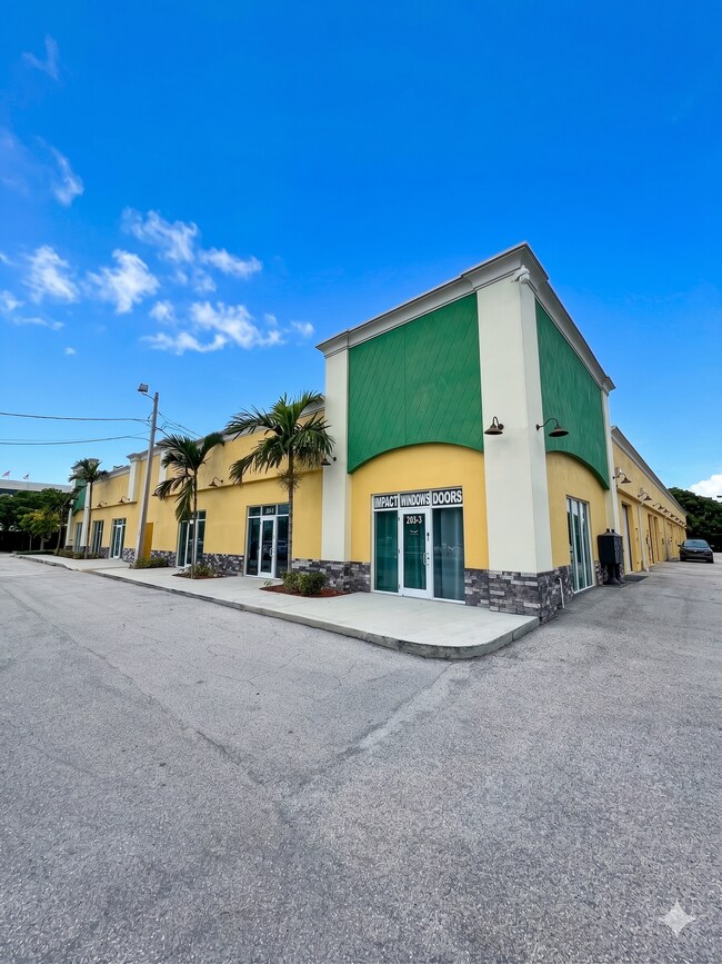 Plus de détails pour 240 S Andrews Ave, Pompano Beach, FL - Industriel à louer