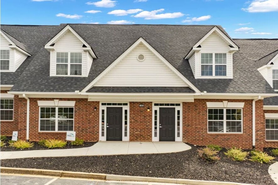 140 Bridges Rd, Mauldin, SC for lease - Primary Photo - Image 1 of 12