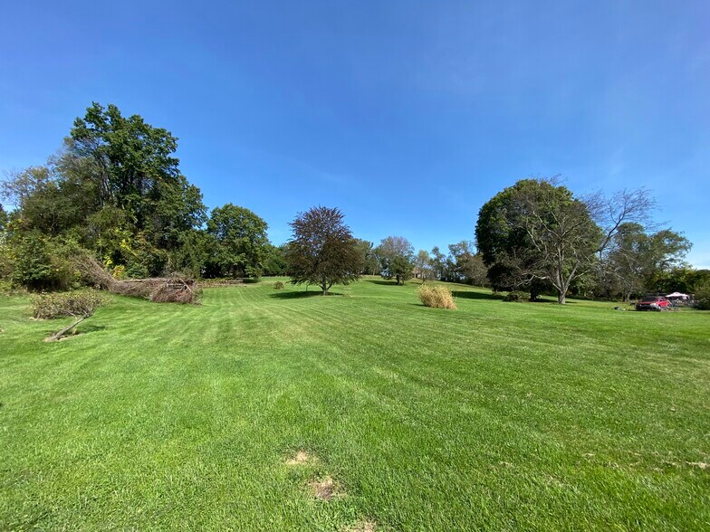 2498 – 2530 South Park, Bethel Park, PA à vendre - Photo du bâtiment - Image 3 de 5
