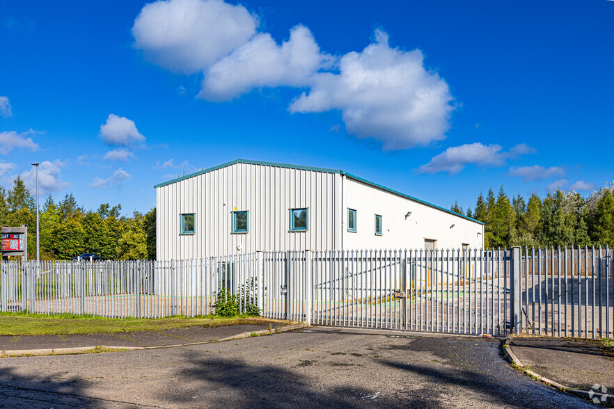 16B Butlerfield Industrial Estate, Bonnyrigg for lease - Primary Photo - Image 1 of 2