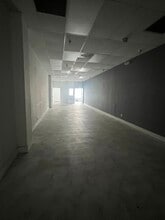 9801-9965 Pines Blvd, Pembroke Pines, FL for lease Interior Photo- Image 1 of 10