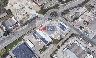 Plus de détails pour Local d'activités à louer