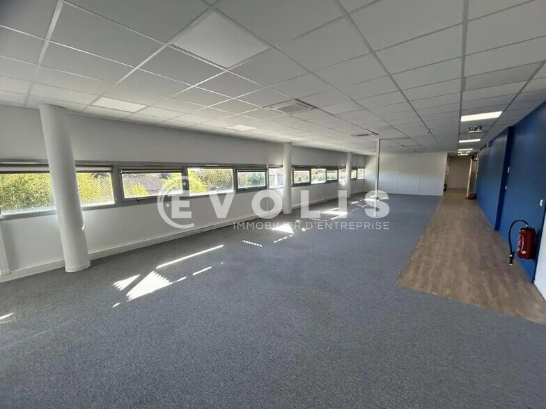 40 Avenue Ferdinand De Lesseps, Canéjan for lease - Building Photo - Image 3 of 14