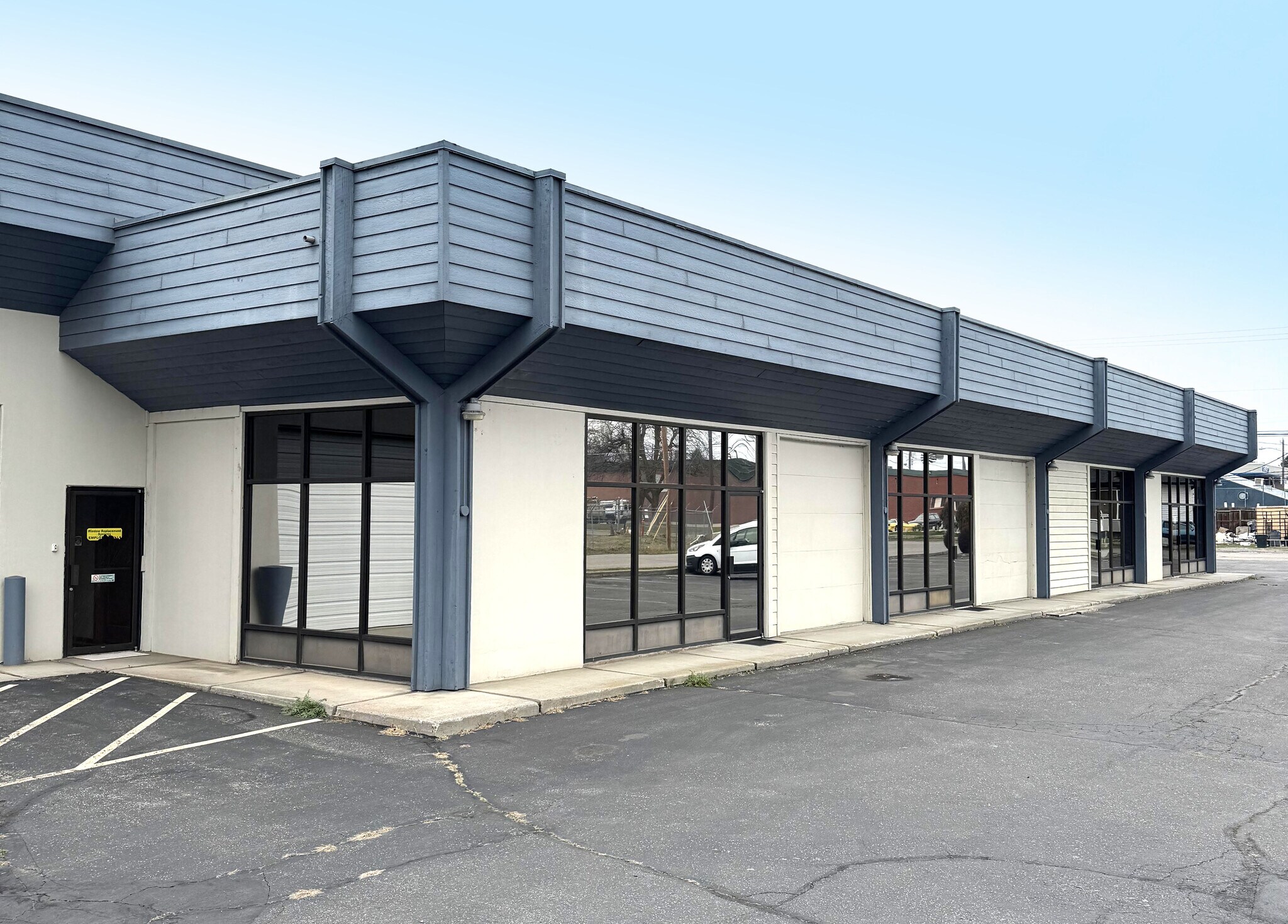 12018 E 1st Ave, Spokane, WA for lease Primary Photo- Image 1 of 2