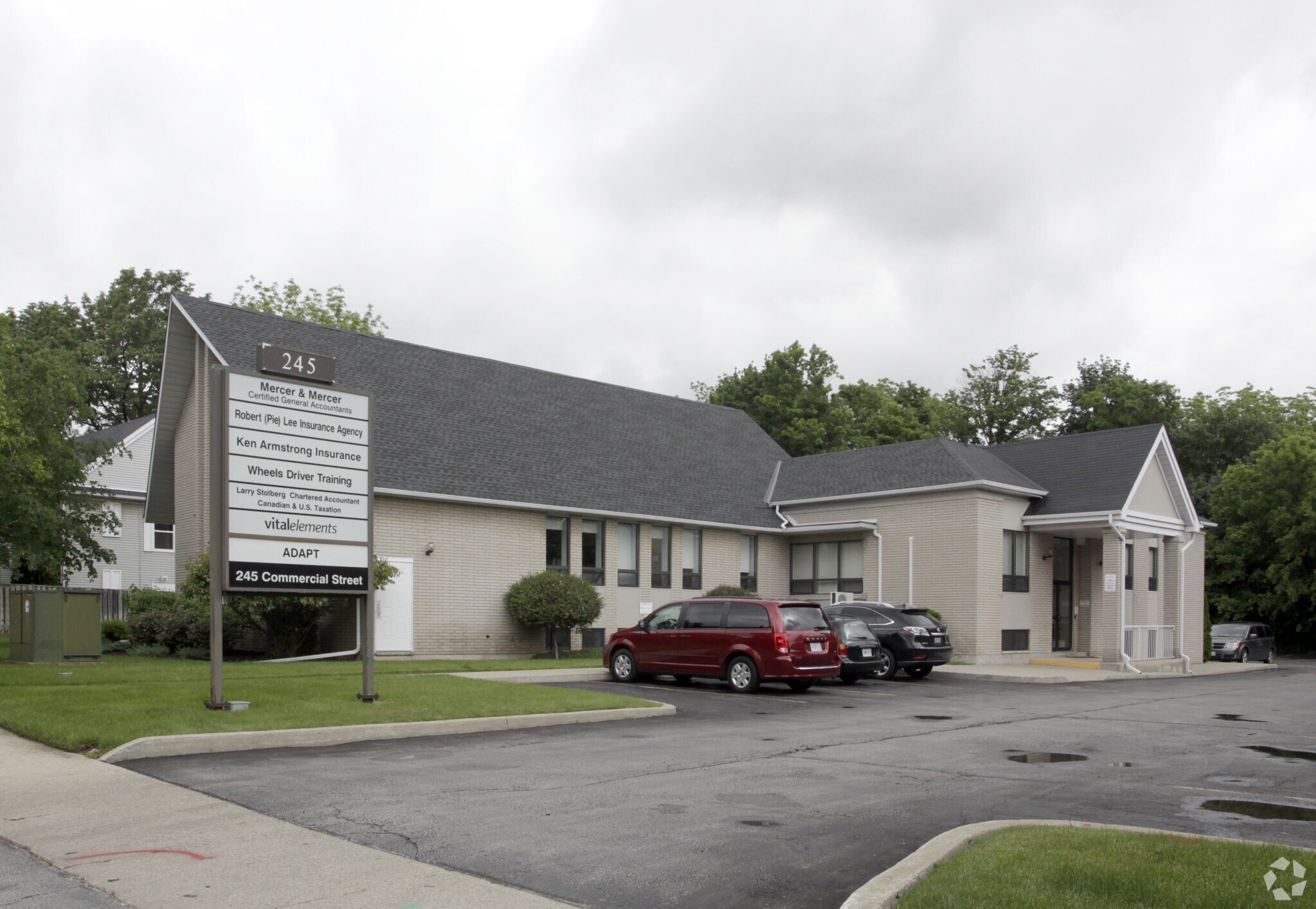 245 Commercial St, Milton, ON à vendre Photo principale- Image 1 de 1