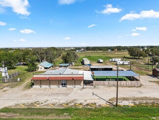 Plus de détails pour 1520 Henderson Avenue, Palacios, TX - Sports et divertissement à vendre