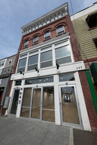 Plus de détails pour 137 Monticello Ave, Jersey City, NJ - Commerce de détail à louer