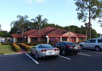 Plus de détails pour 12501 World Plaza Ln, Fort Myers, FL - Bureau à vendre