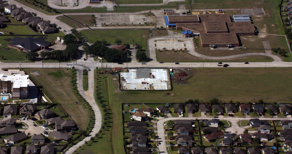 7710-7718 Garth Rd, Baytown, TX for sale - Aerial - Image 2 of 6