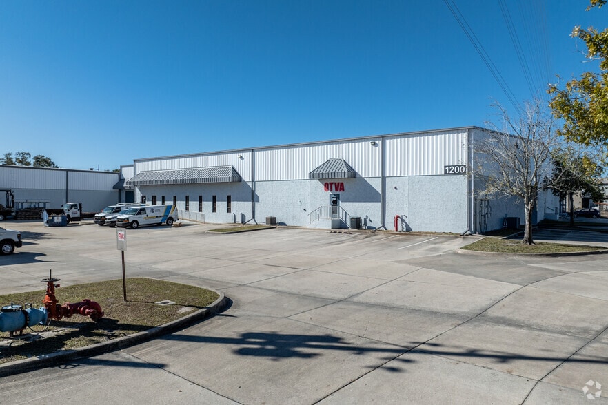 1200 Charles St, Longwood, FL for lease - Building Photo - Image 2 of 28
