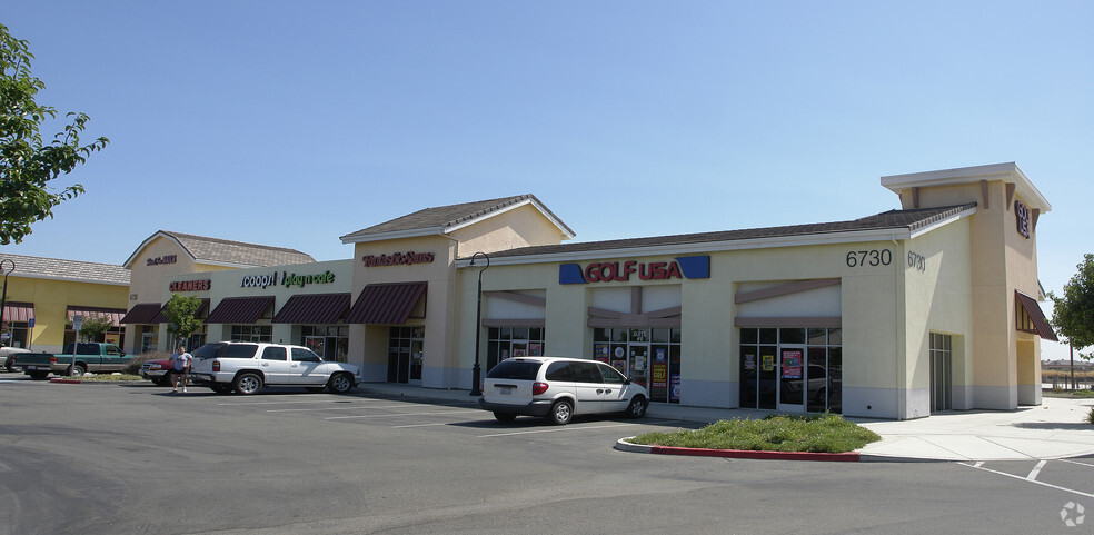 6660-6730 Lone Tree Way, Brentwood, CA for lease - Building Photo - Image 2 of 9