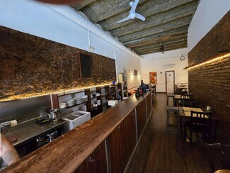 Plus de détails pour Commerce de détail à louer