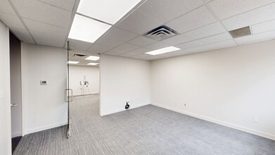 1575 7th St SW, Calgary, AB for lease Interior Photo- Image 2 of 15