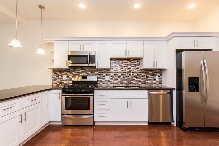 1804 E Huntingdon St, Philadelphia, PA à vendre - Photo du bâtiment - Image 2 de 20