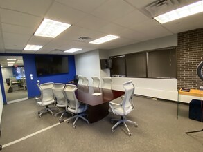 6 Century Dr, Parsippany, NJ for lease Interior Photo- Image 2 of 4