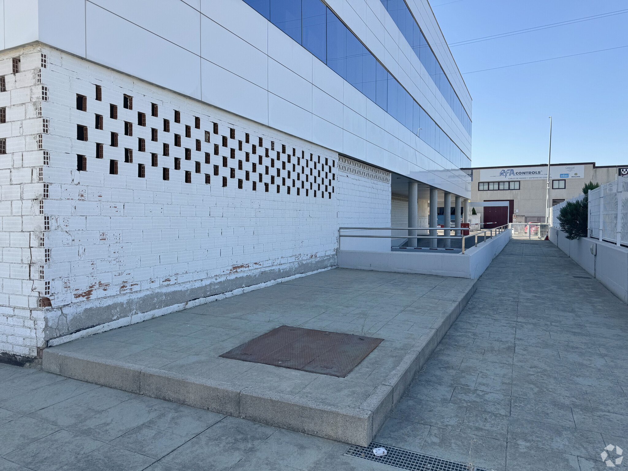 Calle Puerto Cruz Verde, 2, Móstoles, Madrid for lease Interior Photo- Image 1 of 2