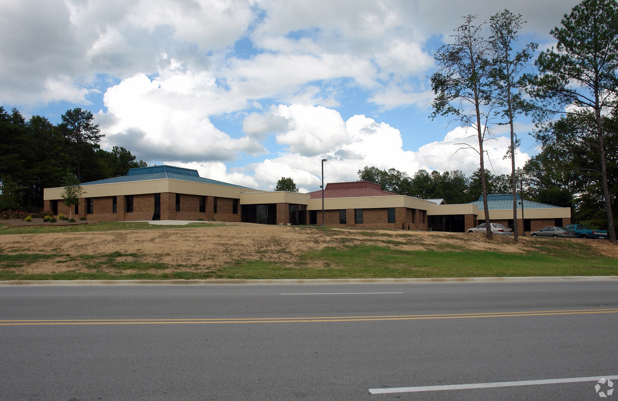 6400 Lee Hwy, Chattanooga, TN for lease Primary Photo- Image 1 of 18