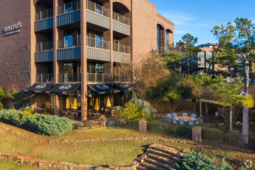 6301 Waterford Blvd, Oklahoma City, OK à louer - Photo du bâtiment - Image 3 de 8