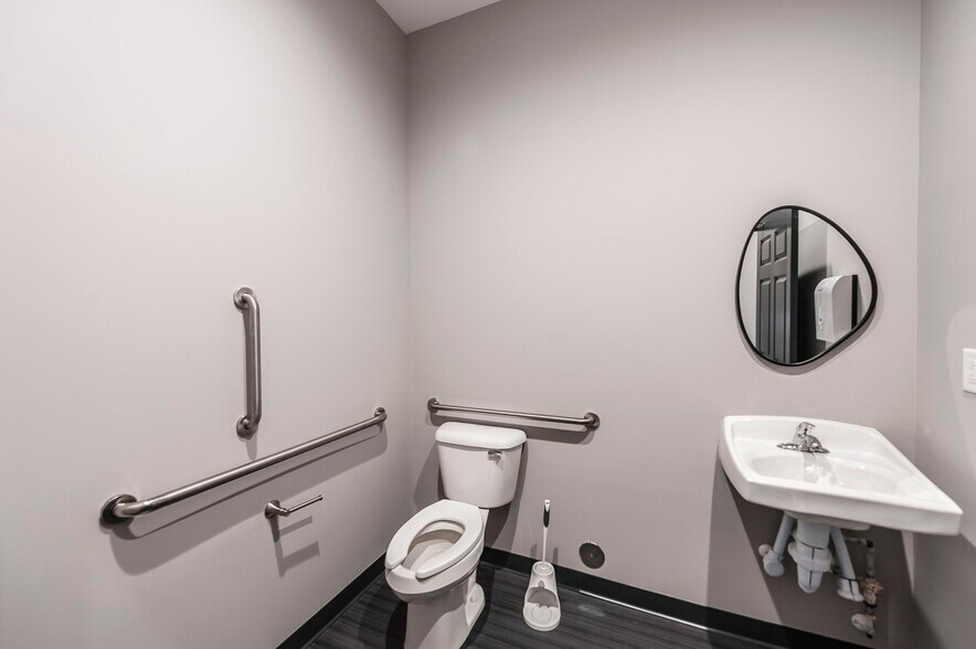 190D Saundersville Rd, Hendersonville, TN à louer - Photo du bâtiment - Image 3 de 18