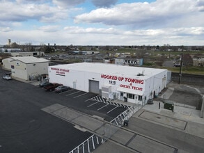 1615 E Chemical Dr, Kennewick, WA for lease Interior Photo- Image 1 of 15