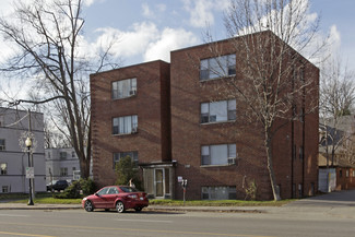 More details for 222 Lakeshore Rd E, Mississauga, ON - Multifamily for Sale