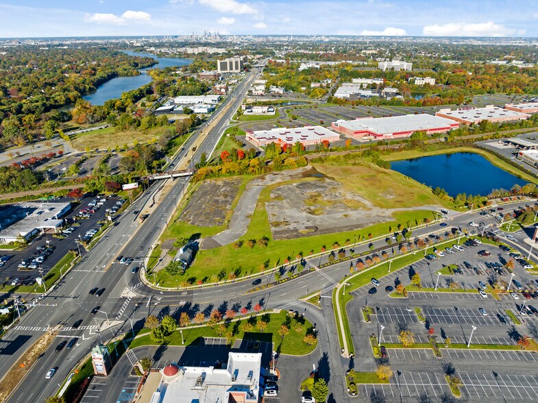 2200 Route 70 W, Cherry Hill, NJ à vendre - Photo du bâtiment - Image 2 de 4
