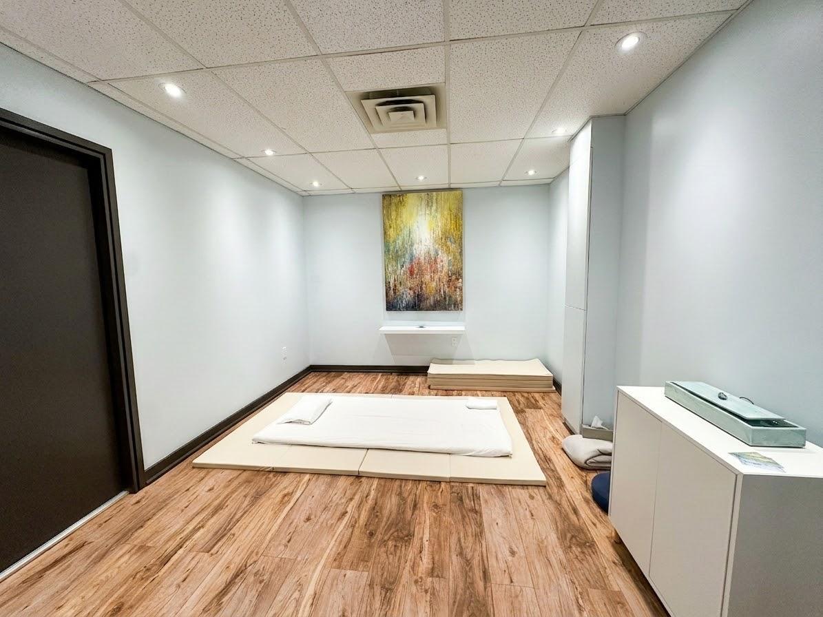 315 Avenue Rd, Toronto, ON M4V 2H2 - Unit 5 - - Interior Photo - Image 2 of 4