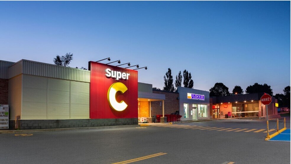 14000 Boul Henri-Bourassa, Québec, QC à louer - Photo du bâtiment - Image 2 de 5