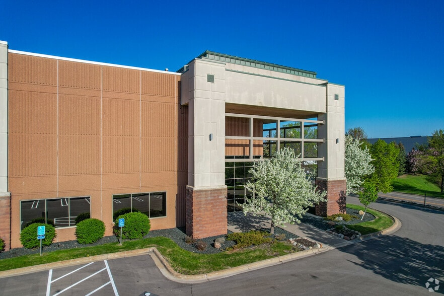 12999 N Wilfred Ln, Rogers, MN for lease - Building Photo - Image 2 of 5