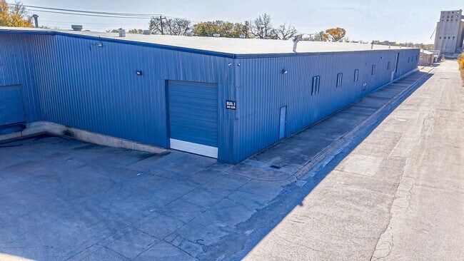 Plus de détails pour 3535 Alice St, Fort Worth, TX - Industriel à vendre