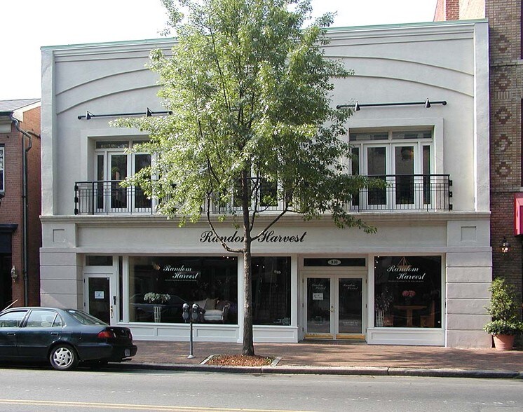 810 King St, Alexandria, VA à louer - Photo du bâtiment - Image 2 de 9