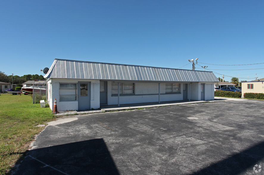 4527 S US-1 Hwy, Fort Pierce, FL à vendre - Photo principale - Image 1 de 1