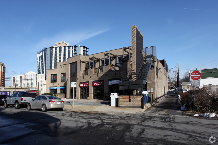8001 Wisconsin Ave, Bethesda, MD for lease - Building Photo - Image 3 of 4