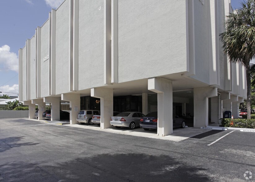 5353 N Federal Hwy, Fort Lauderdale, FL à louer - Photo du bâtiment - Image 3 de 51