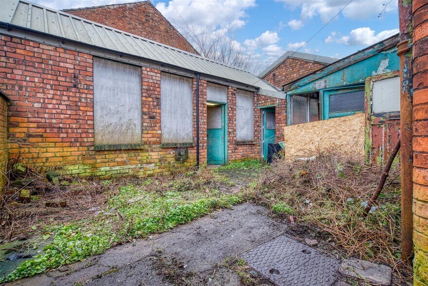 166 Ormskirk Rd, Wigan à vendre - Photo du bâtiment - Image 2 de 23