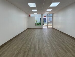 418-A Kuulei Rd, Kailua, HI for lease Interior Photo- Image 2 of 11