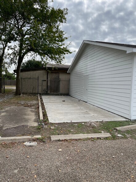 5701 Martin Luther King Blvd, Houston, TX à vendre - Photo du bâtiment - Image 3 de 9