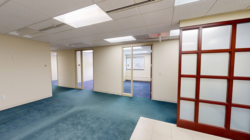 167 Dwight Rd, Longmeadow, MA à louer - Numérisation 3D de Matterport - Image 1 de 23