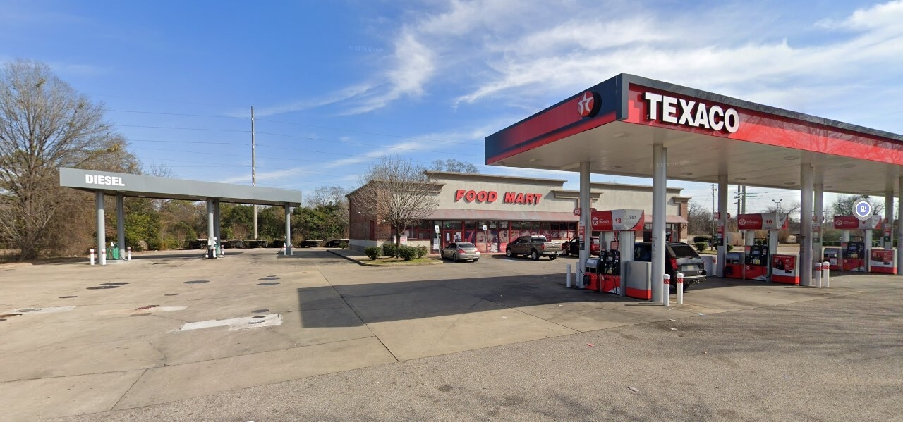 755-763 Air Base Blvd, Montgomery, AL for lease Primary Photo- Image 1 of 4