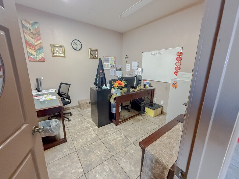 1004 E 6th St, Alice, TX à vendre - Photo du bâtiment - Image 2 de 19